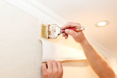 Pose de papier peint à Échauffour — revêtements muraux et toiles de verre